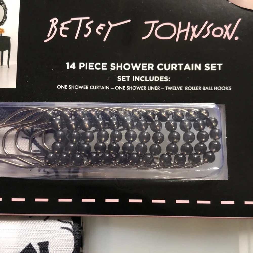 Betsey Johnson Halloween Haunted Houses Shower Curtain Set
